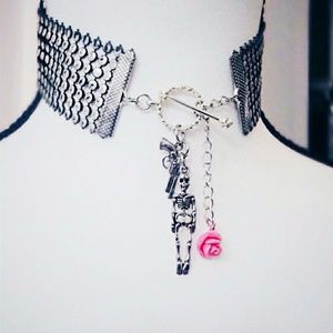 💎NEW💎 Pistol Studded O-Ring Charm Choker